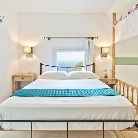 Mountain & Sea Villa Kyra Panagia ภายนอก รูปภาพ