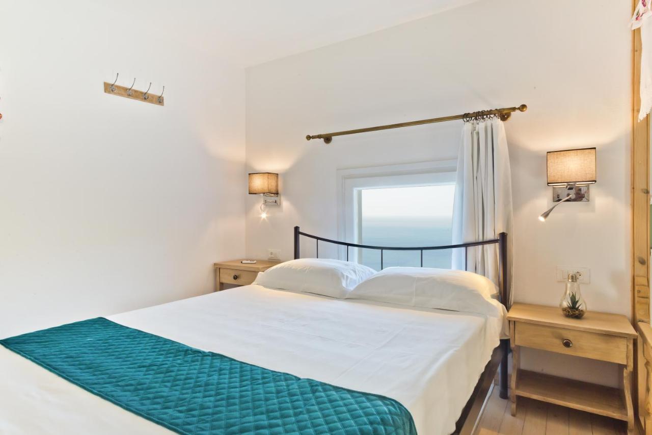 Mountain & Sea Villa Kyra Panagia ภายนอก รูปภาพ